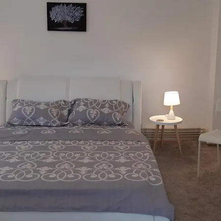 Aparthotel Casa Veronica *